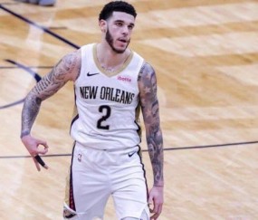 星空体育APP-单场8记三分！拥有投篮技能包的球哥何愁大合同？