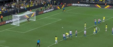 1719628288174036908.gif 巴巴帕奎塔点球.gif